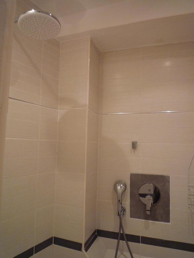 Appartement Avignon Centre Intra Muros Cour Exterieure Parking Prive Gratuit Eksteriør bilde